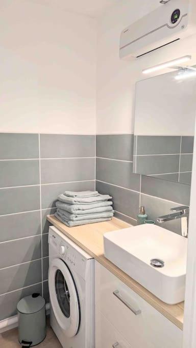 Studio Climatise 4 Pers, Balcon, Parking La Grande-Motte Esterno foto